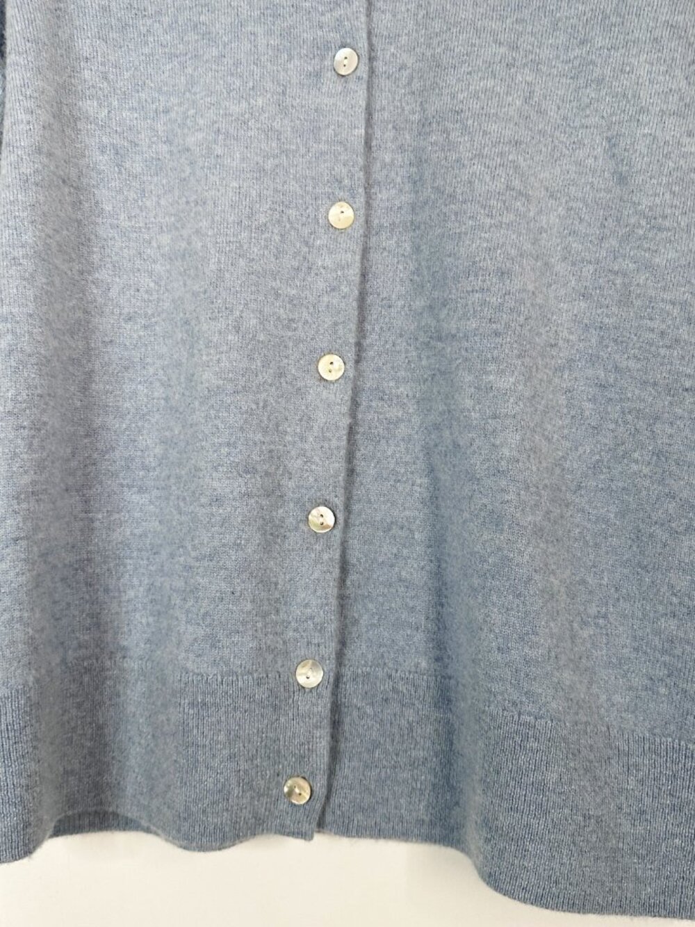 Quince 100% Mongolian Cashmere Cardigan Faded Denim Blue M - Picture 3 of 11